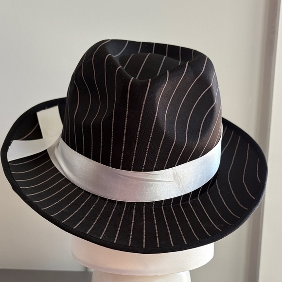 Stylish Hat Collection - Red, Tan, Black - Picture 3 of 6